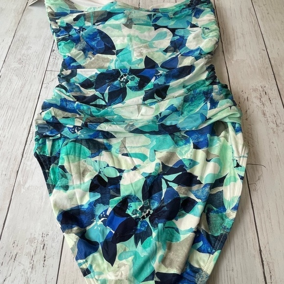 Carmen Marc Valvo Lagoon Ruched Bandeau One Piece Swimsuit 14 bathingsuit boho - Picture 6 of 6